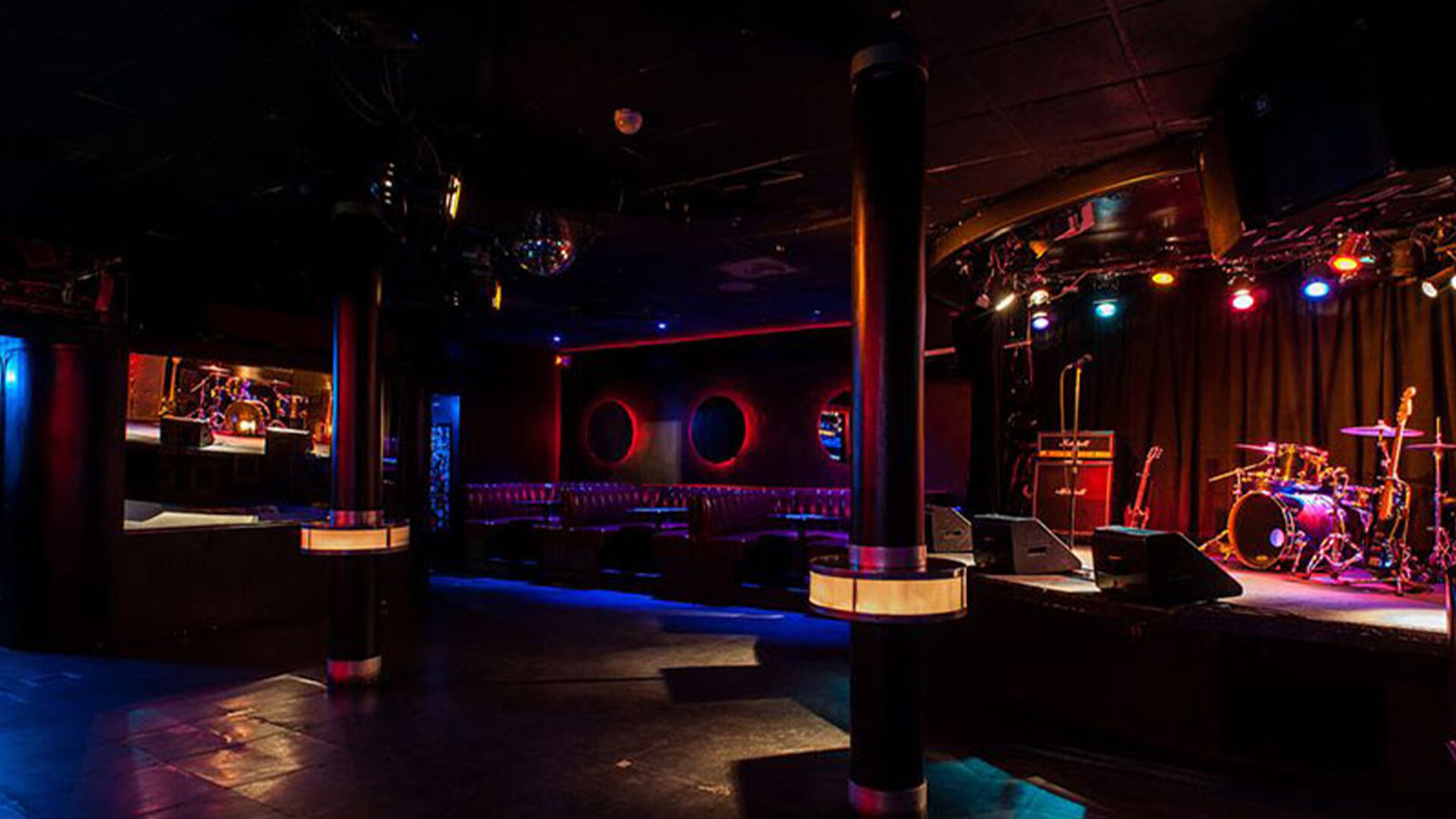 Lokalbereich im Viper Room Lokalbereich im Viper Room mit Bar