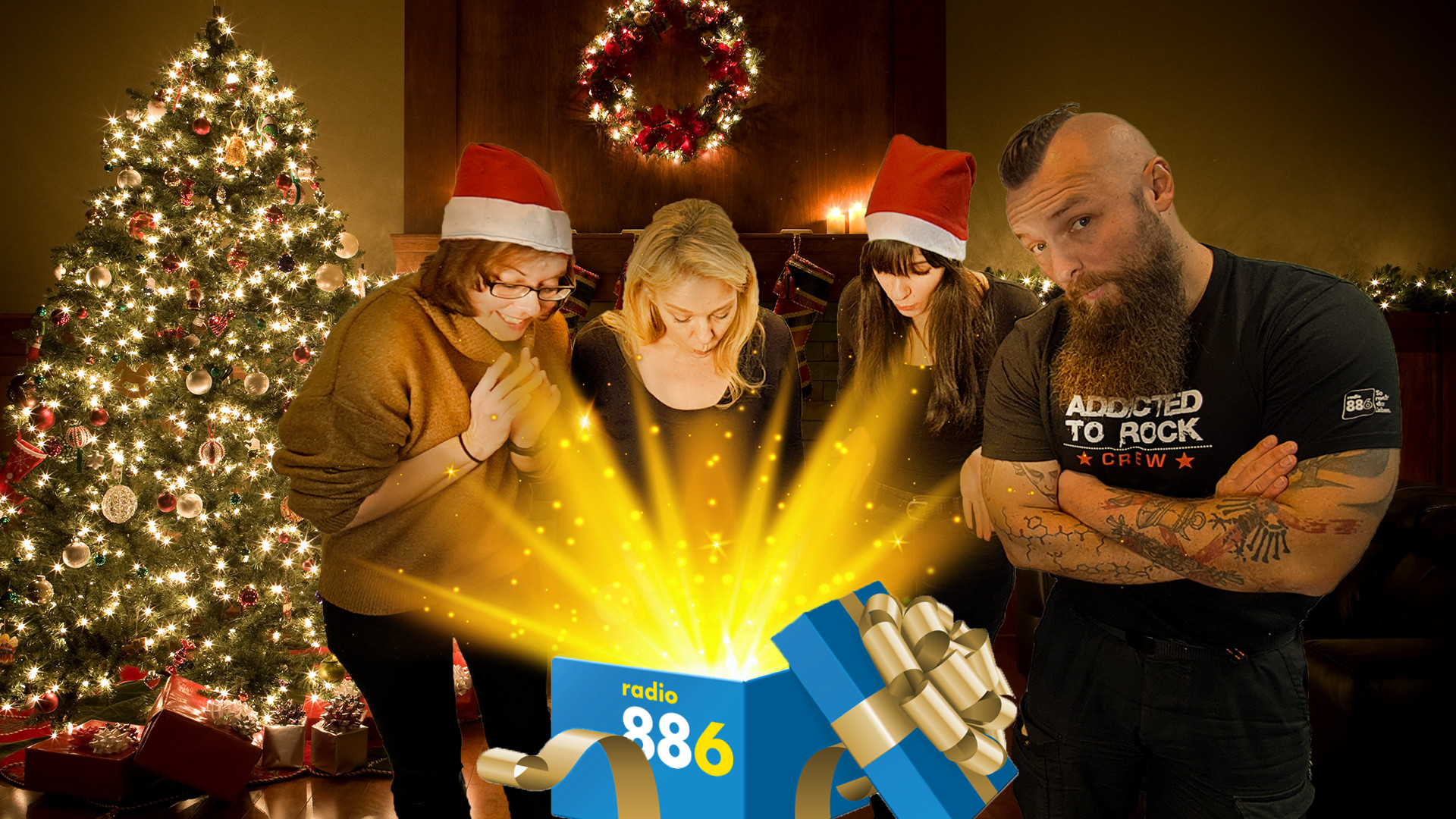 ©iStock,Gallery Yopriceille,pikisuperstar/Freepik ModeratorInnen von 88.6 schauen gespannt in ein Weihnachtsgeschenk