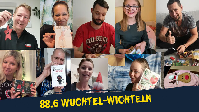 88.6 Hörer mit ausgepackten Geschenken