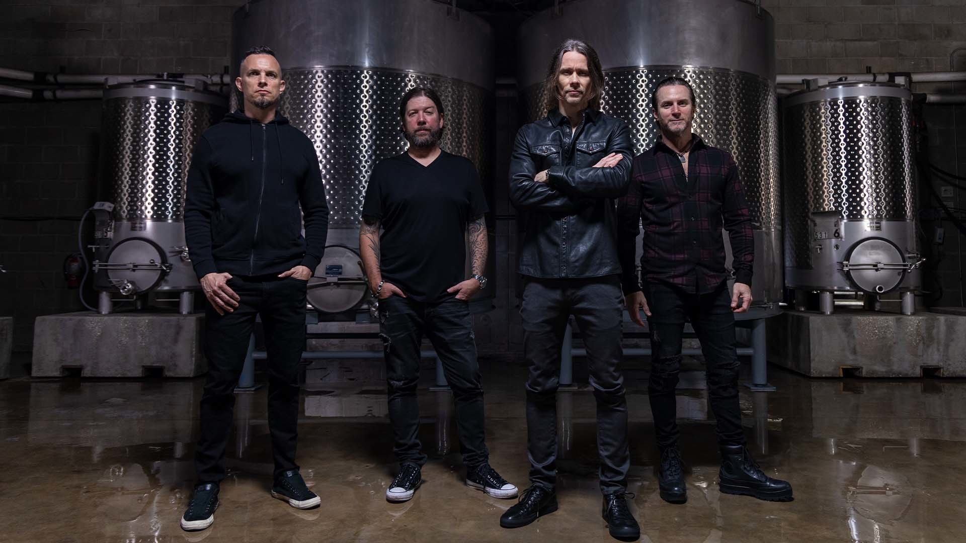 © Chuck Brueckmann Alter Bridge
