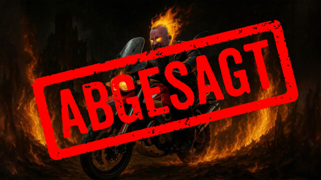 Timpel sitzt auf einem Motorrad und steht in Flammen
